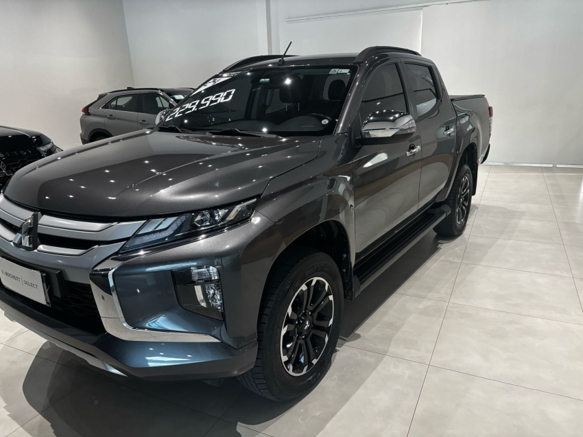 mitsubishi l200 triton 2.4 turbo diesel 4x4 at sport hpe 2024