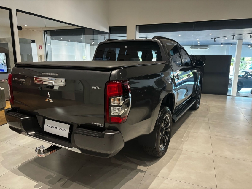 mitsubishi l200 triton 2.4 turbo diesel 4x4 at sport hpe 2024