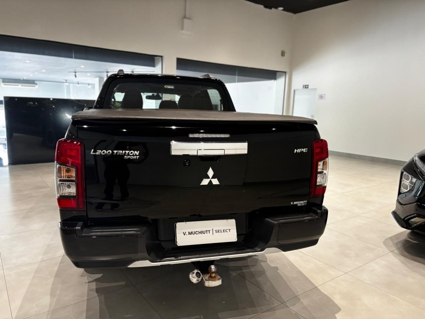 mitsubishi l200 triton 2.4 16v turbo diesel sport hpe cd 4p 4x4 automatico 2023