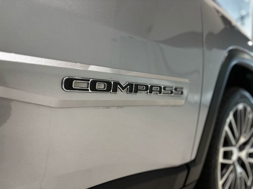 jeep compass 1.3 t270 turbo flex limited at6 2023