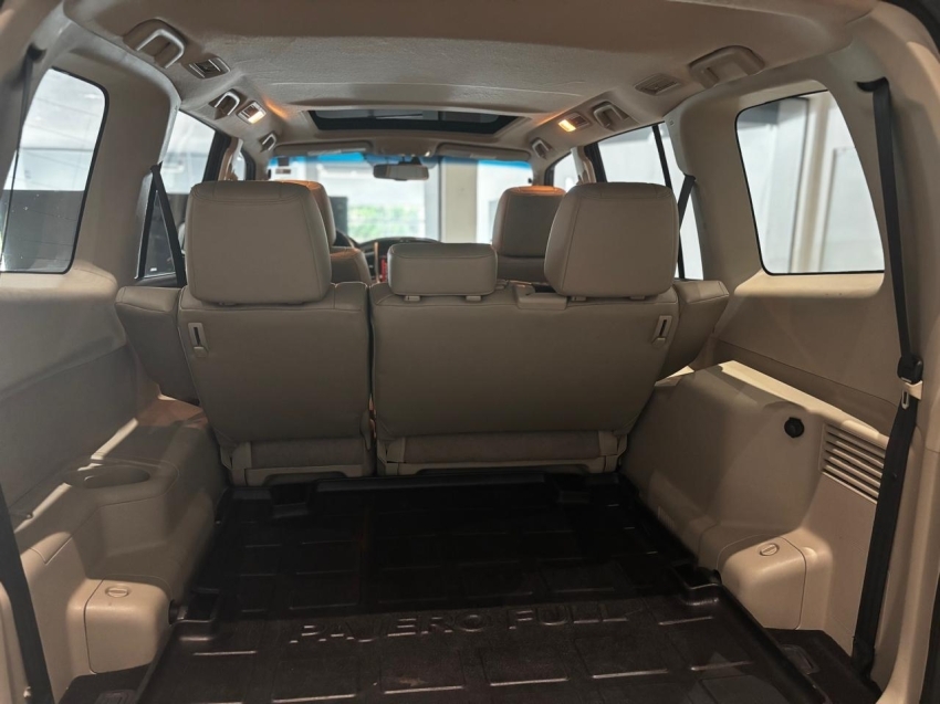 mitsubishi pajero full 3.8 hpe 4x4 v6 24v gasolina 4p automatico 2015