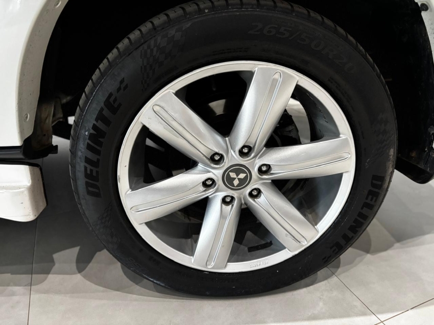 mitsubishi pajero full 3.8 hpe 4x4 v6 24v gasolina 4p automatico 2015