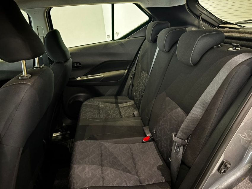 nissan kicks 1.6 16v flexstart active xtronic flex 4p automatico 2024