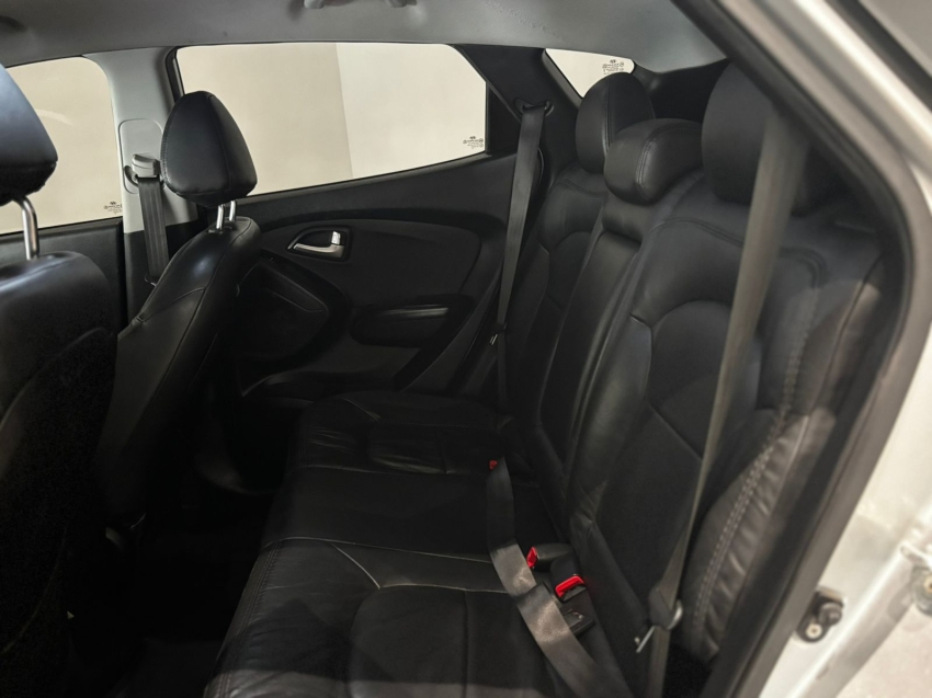 hyundai ix35 2.0 mpfi gls 4x2 16v gasolina 4p automatico flex 2013