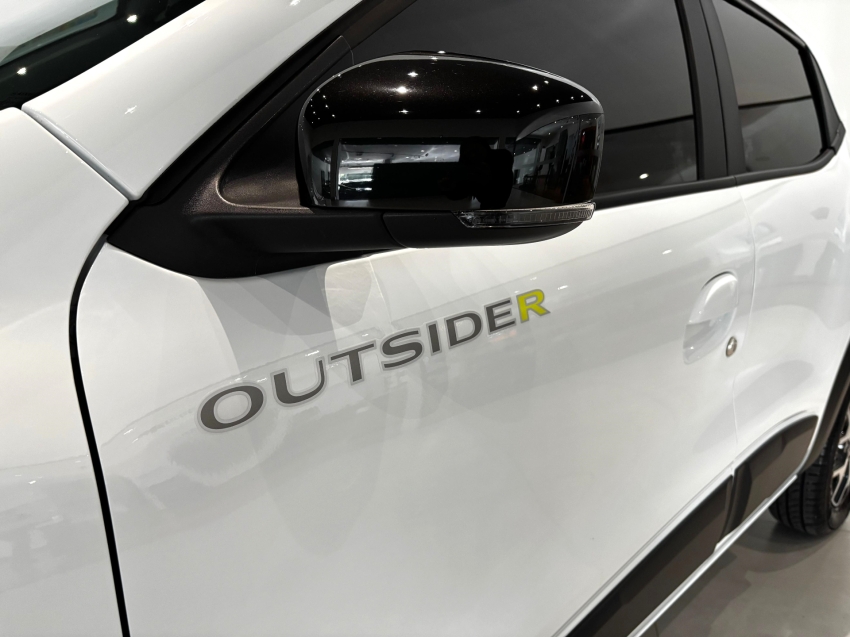 renault kwid 1.0 12v sce flex outsider manual 4p 2025