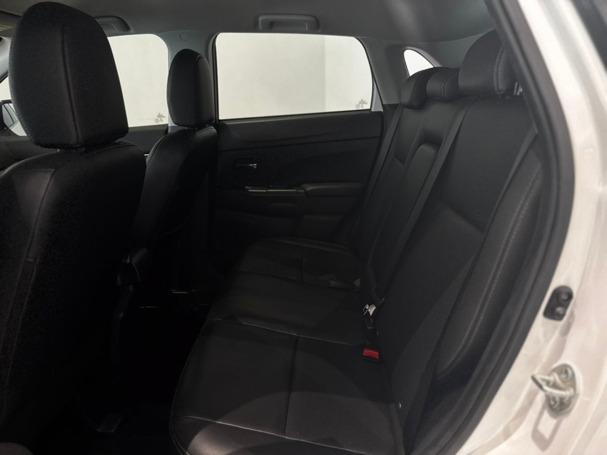 mitsubishi outlander sport 2.0 mivec flex hpe automatico 4p 2022