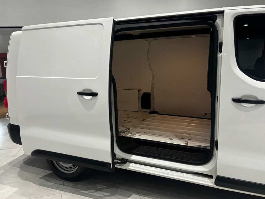 citroen jumpy 1.5 bluehdi diesel cargo manual 1.6 2p 2023