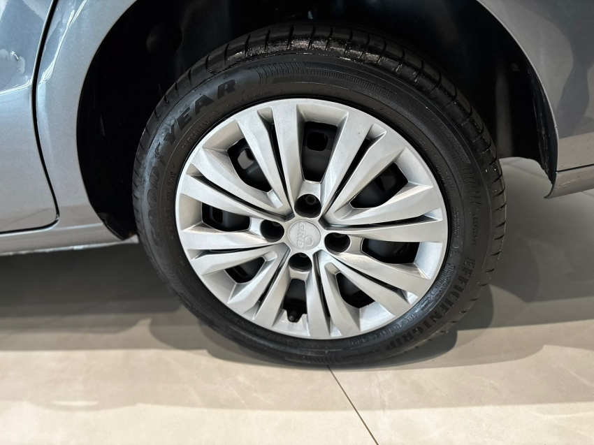 volkswagen voyage 1.6 msi totalflex 4p manual flex 2022