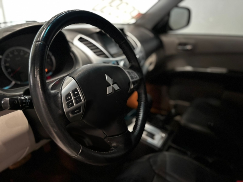 mitsubishi l200 triton 3.2 hpe 4x4 cd 16v turbo intercooler diesel 4p automatico manual 20178