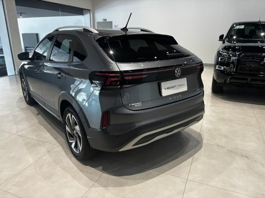 volkswagen nivus 1.0 200 tsi total flex highline automatico 4p 2025