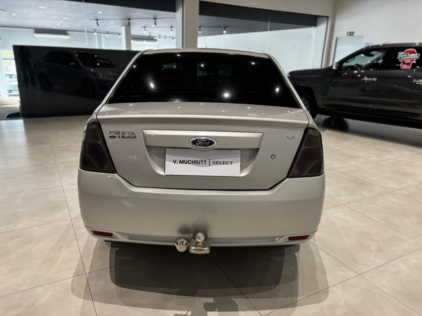 ford fiesta 1.6 rocam se 8v flex 4p manual 20144