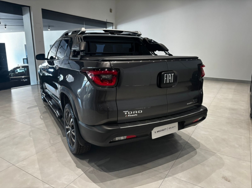 fiat toro 2.0 16v turbo diesel ranch 4wd at9 4p automatico 2022