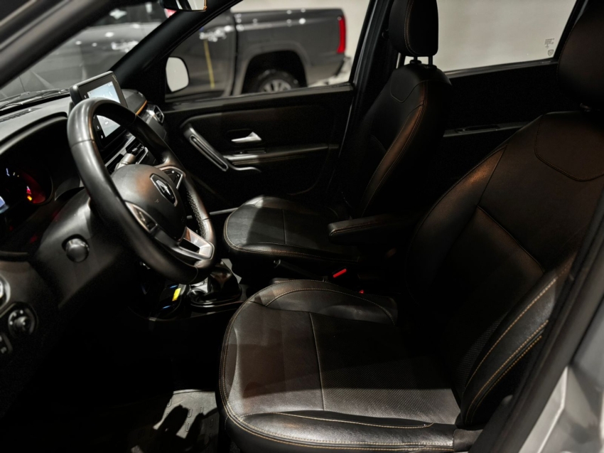 renault oroch 1.3 tce flex outsider x-tronic 4p automatico 20236
