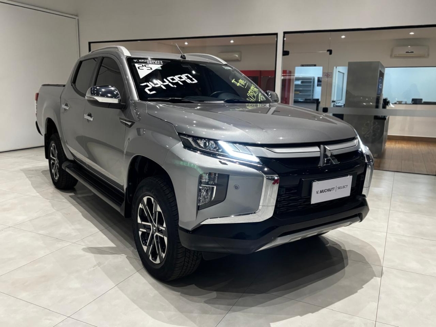 mitsubishi l200 triton 2.4 16v turbo diesel sport hpe-s cd 4p 4x4 automatico 2025