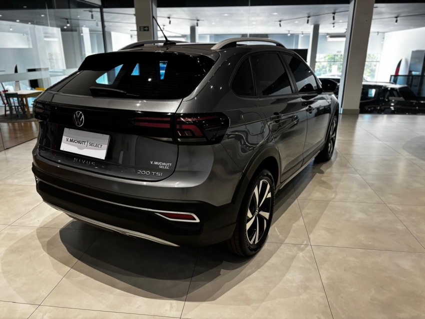 volkswagen nivus 1.0 200 tsi total flex highline automatico 4p 20233