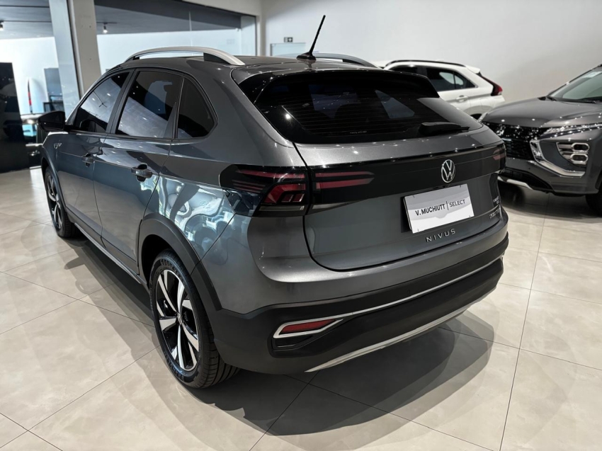 volkswagen nivus 1.0 200 tsi total flex highline automatico 4p 20235