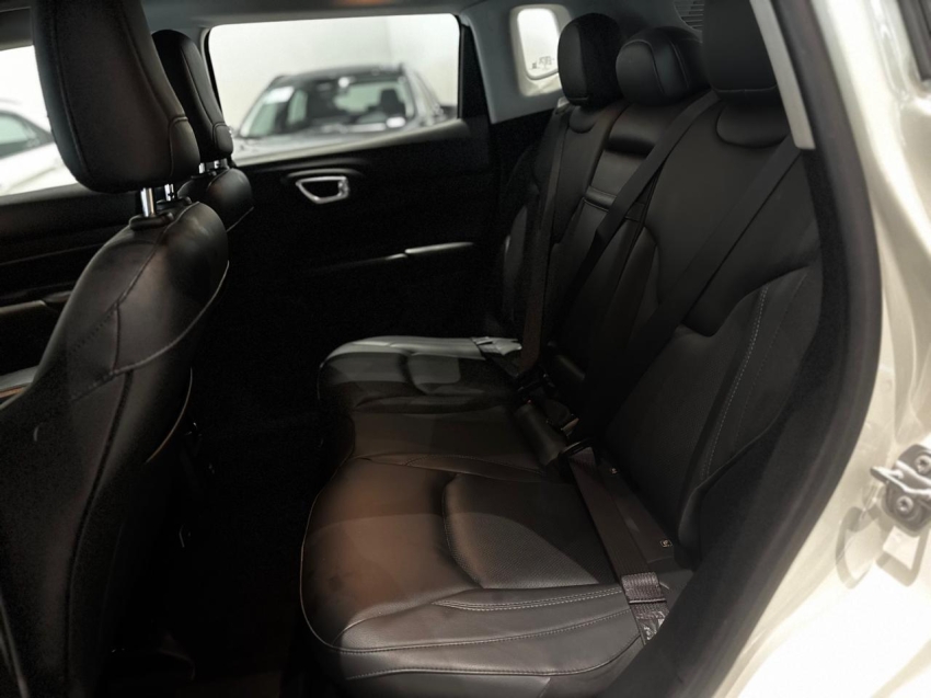 jeep compass 1.3 t270 turbo flex longitude at6 4p automatico 20226