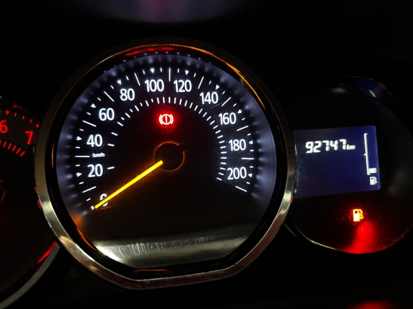 renault logan 1.6 16v sce flex zen manual 4p 202111