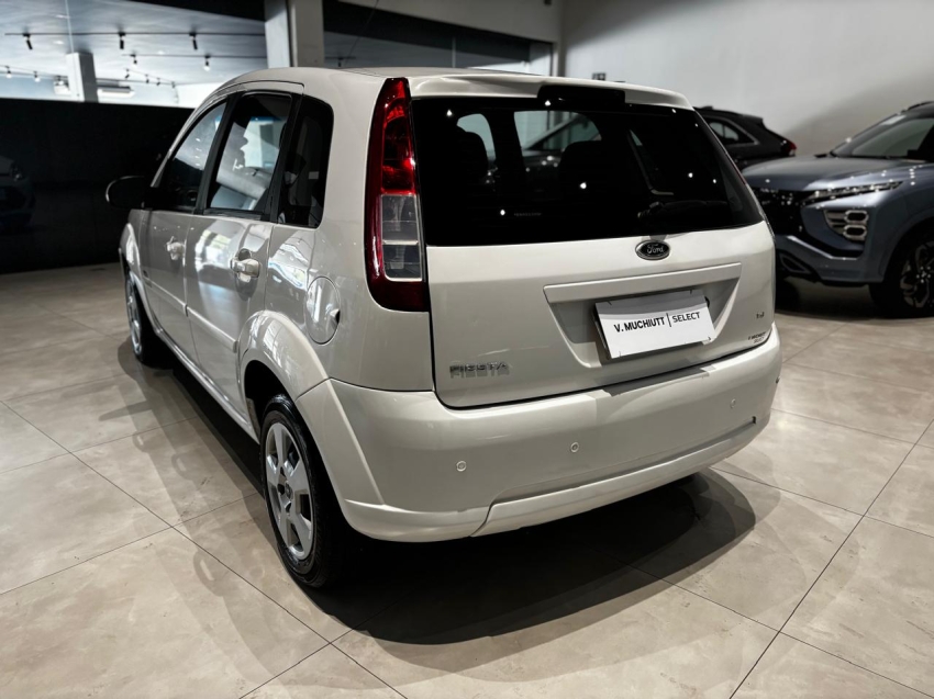 ford fiesta 1.6 mpi class hatch 8v flex 4p manual 20135