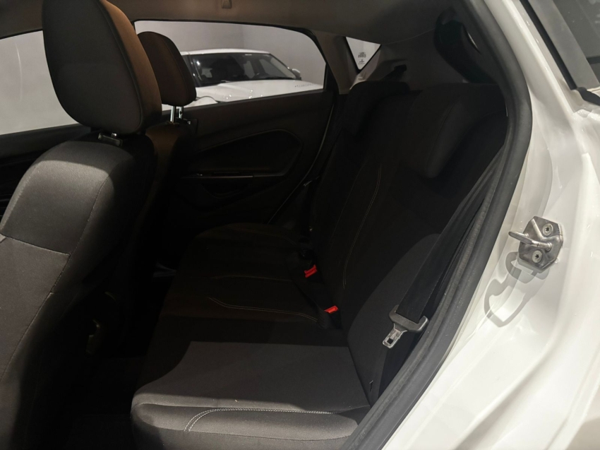 ford fiesta 1.6 se hatch 16v flex 4p manual 20166