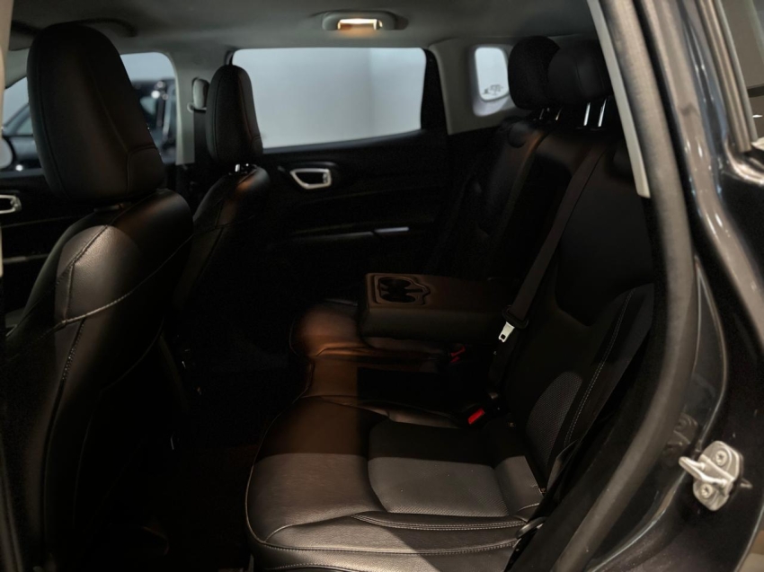 jeep compass 1.3 t270 turbo flex longitude at6 4p automatico 20226