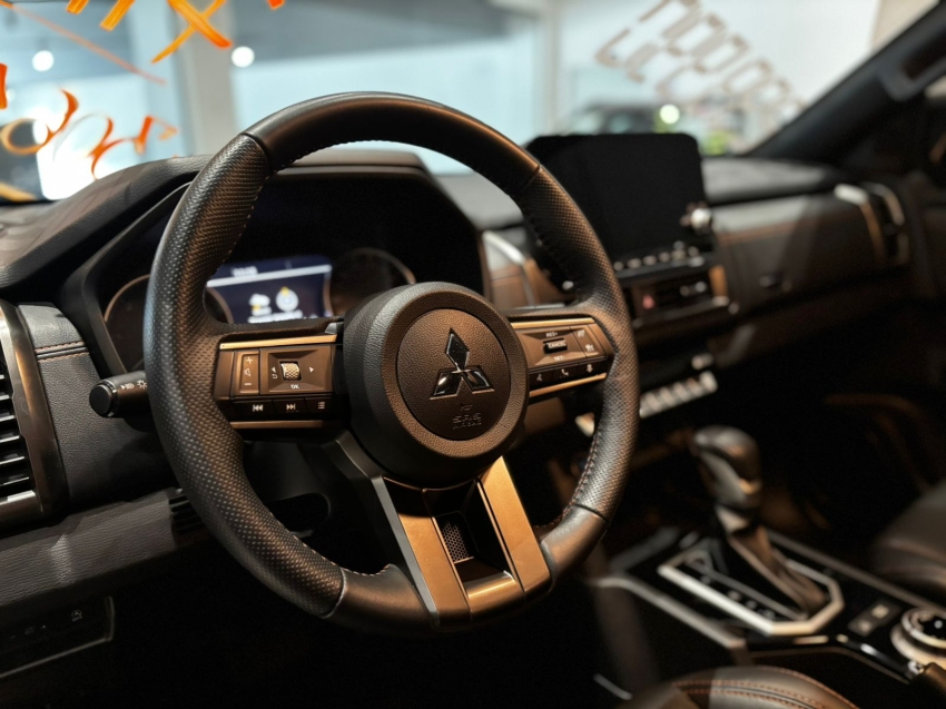 mitsubishi triton 2.4 biturbo diesel cd katana 4x4 automatico 4p 202610