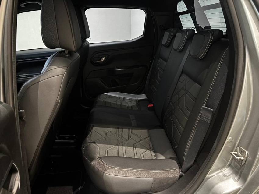 fiat strada 1.3 firefly flex volcano cd cvt 4p automatico 20246