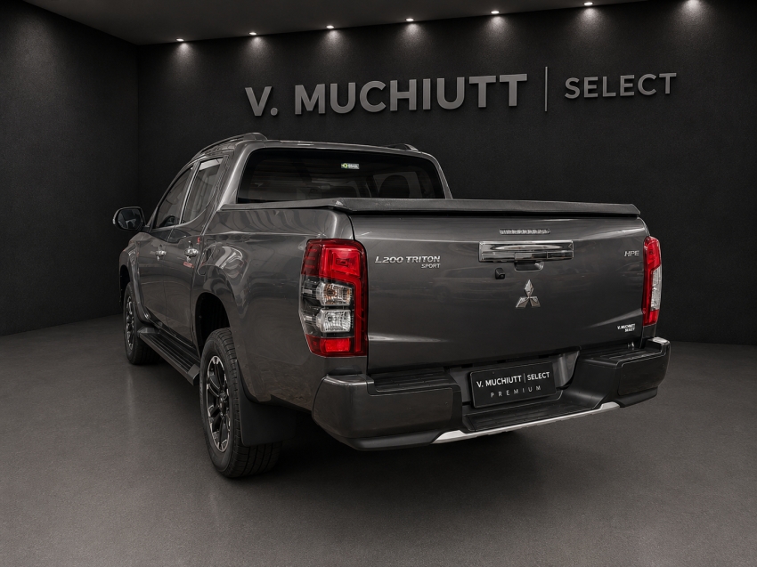 mitsubishi l200 triton 2.4 16v turbo diesel sport hpe cd 4p 4x4 automatico 20235