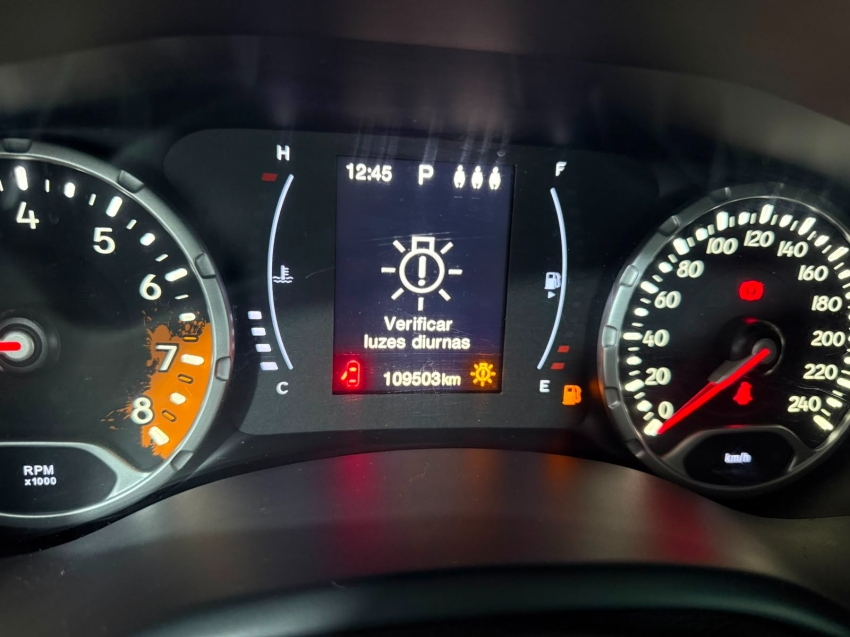 jeep renegade 1.8 16v flex sport 4p automatico 201810