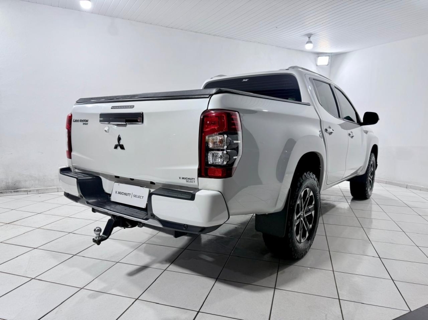 mitsubishi l200 triton 2.4 turbo diesel 4x4 at sport hpe-s 4p automatico 20243