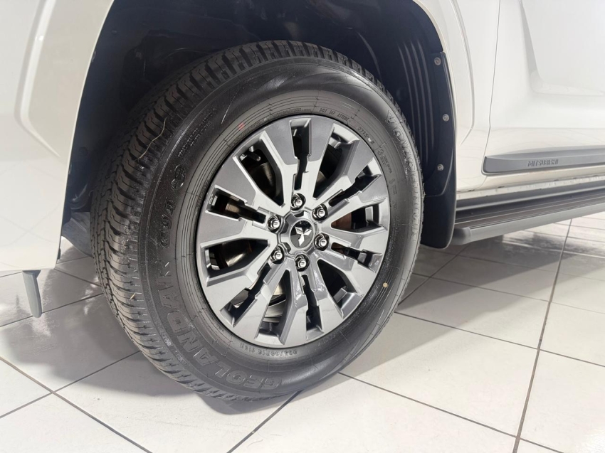 mitsubishi triton 2.4 biturbo diesel cd hpe 4x4 automatico 4p 20268