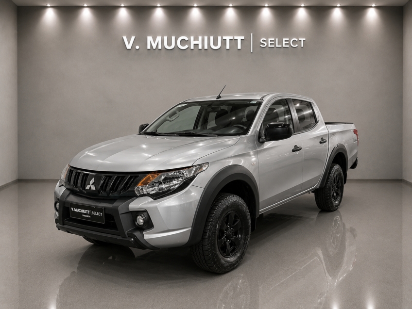 mitsubishi l200 triton 2.4 16v turbo diesel outdoor gls cd 4x4 automatico 4p 20230