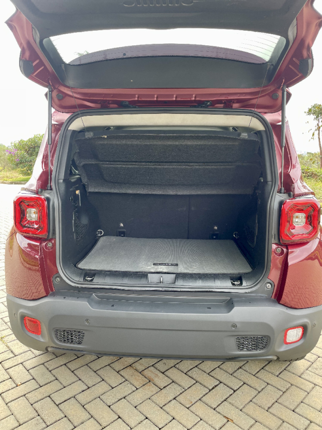 jeep renegade 1.8 16v flex longitude 4p automatico 1.0 5p 2020