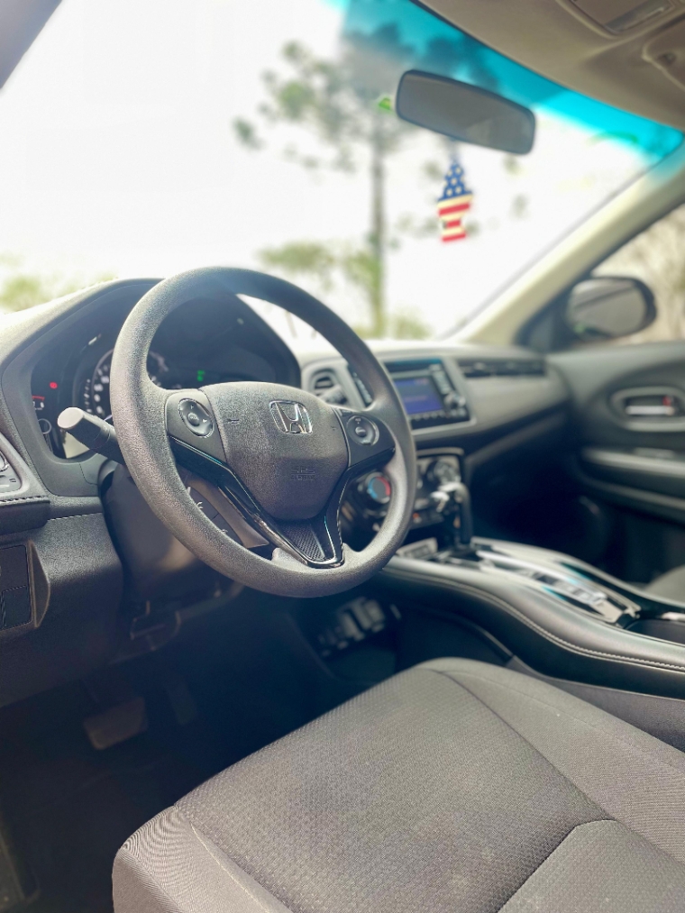 honda hr-v 1.8 lx 20/20