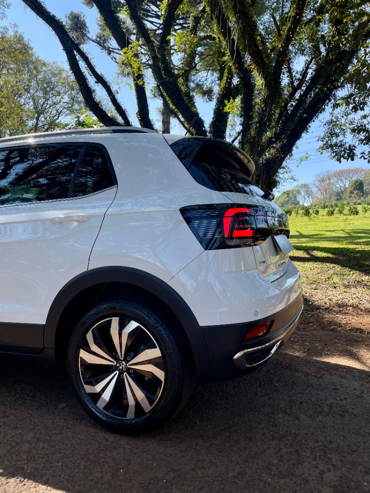 volkswagen t-cross 1.4 250 tsi total flex highline automatico 3.4 4p 2022