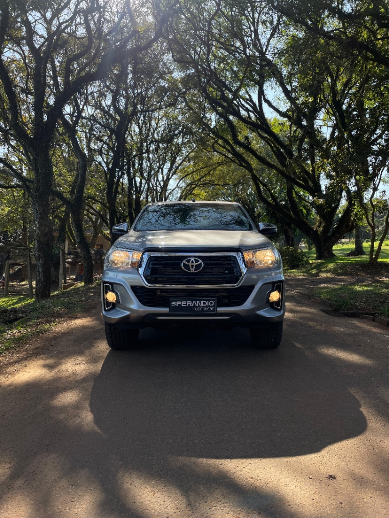 toyota hilux 2.8 sr 4x4 cd 16v diesel 4p automatico 1.8 2020
