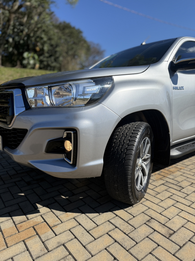 toyota hilux 2.8 sr 4x4 cd 16v diesel 4p automatico 1.8 2020