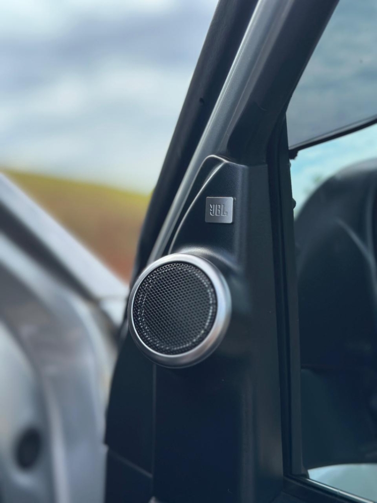 hilux sw4 2.8 srx 4x4 5 lugares 16v17