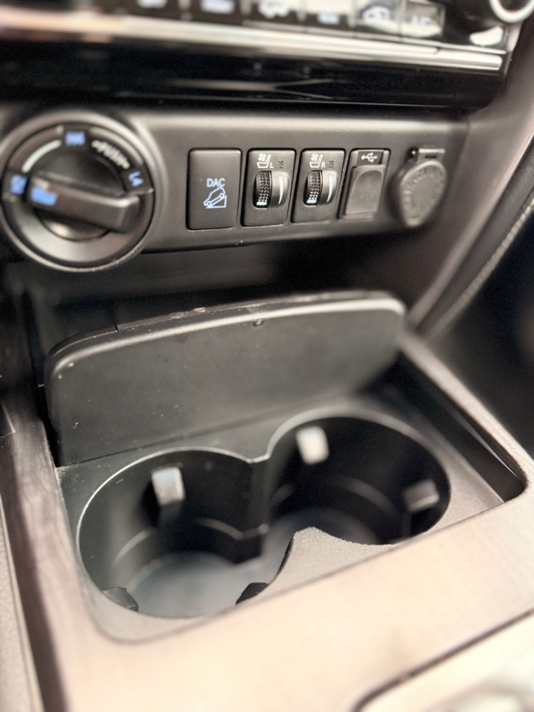 hilux sw4 2.8 srx 4x4 5 lugares 16v