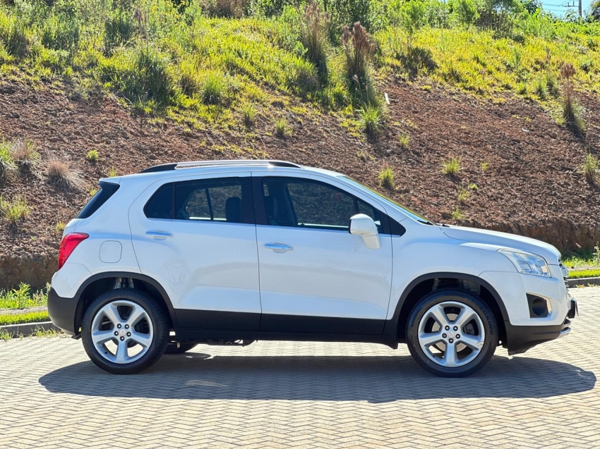 chevrolet tracker ltz aut
