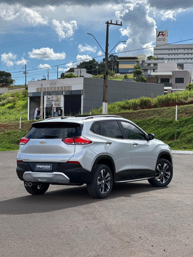 chevrolet tracker premier4