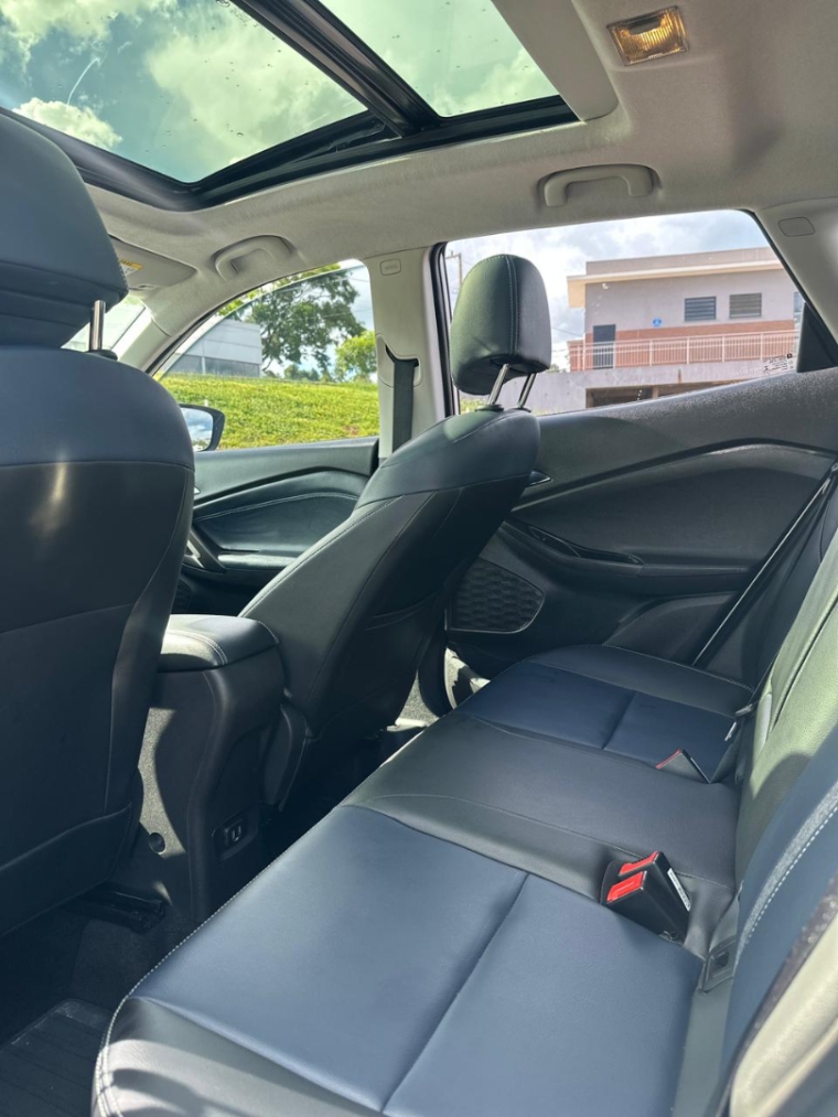 chevrolet tracker premier12