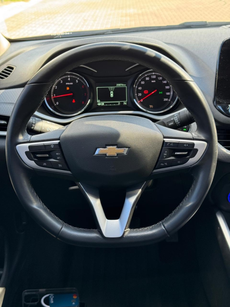 onix sedan turbo premier 210