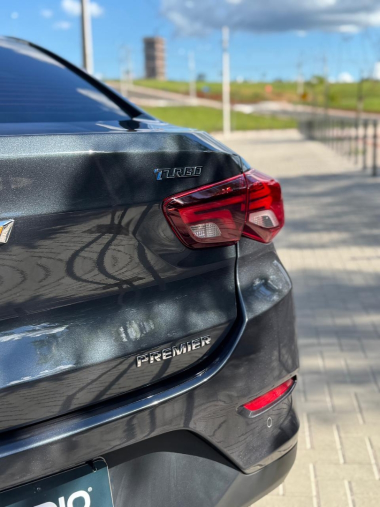 onix sedan turbo premier 27