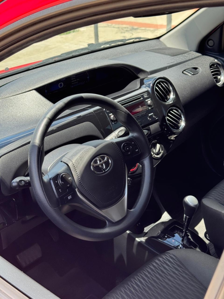 toyota etios xplus automatico8