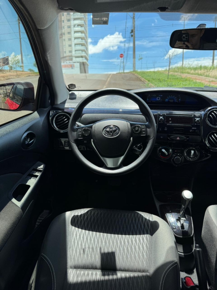 toyota etios xplus automatico9