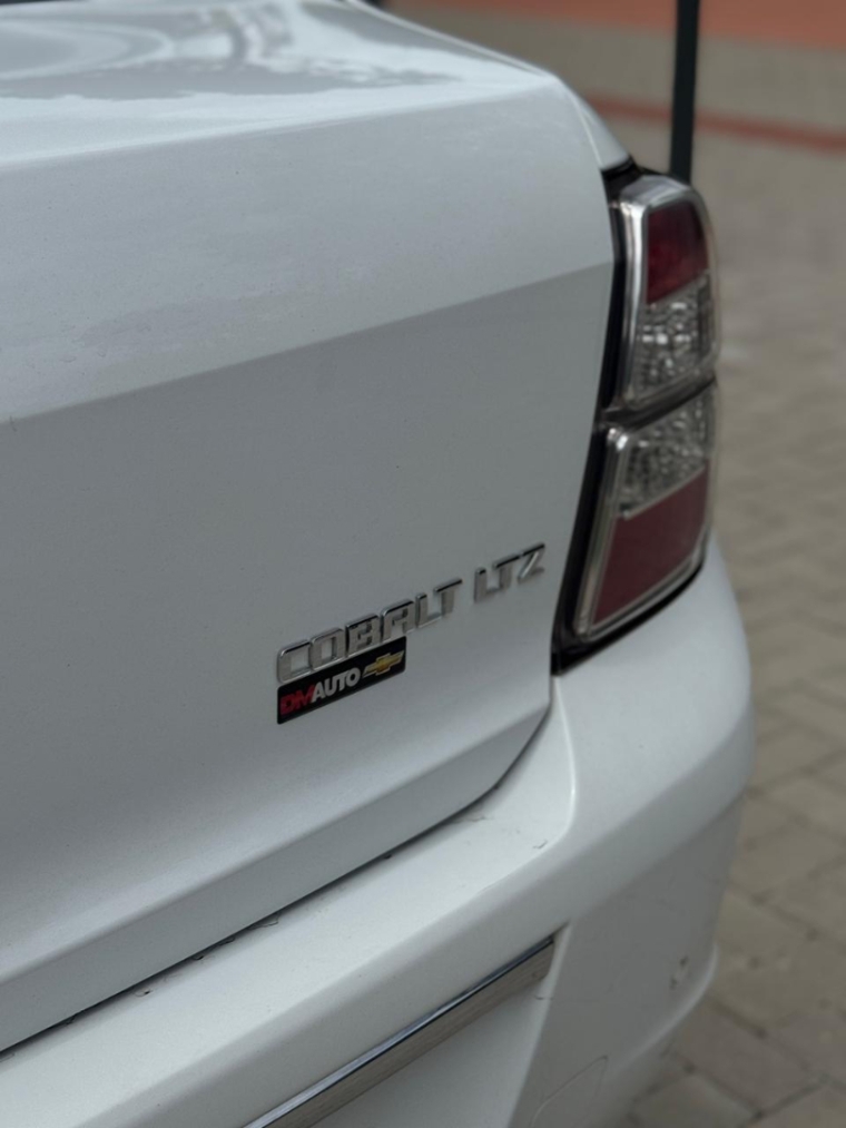 chevolet cobalt ltz automatico8