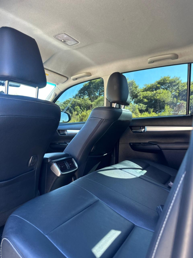 hilux srv 2.8 td 4x4 aut19