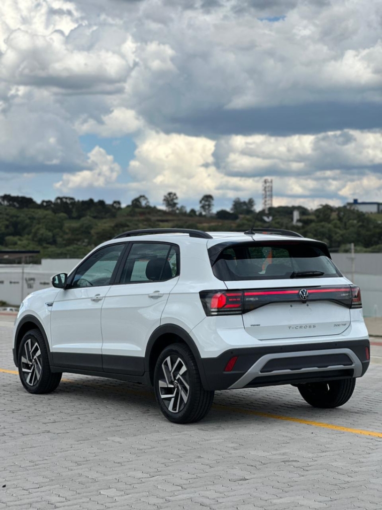 t-cross confortiline com sky view 0km5