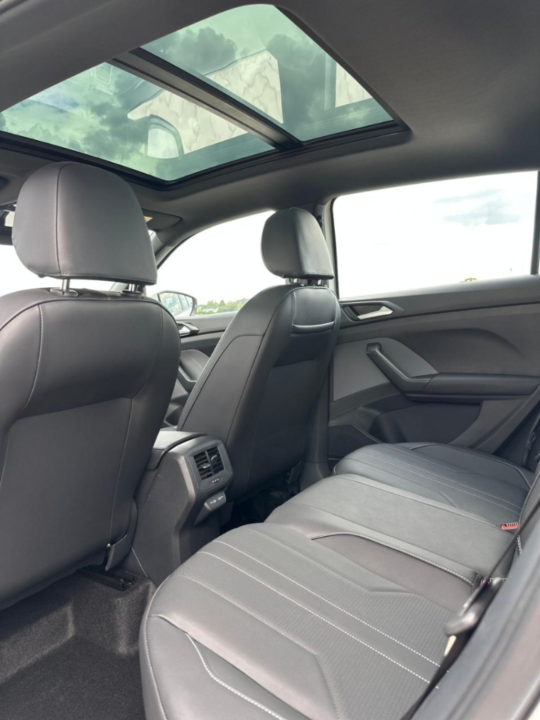 t-cross confortiline com sky view 0km15